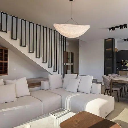 White Pearl - Private Pool -roof Garden - Penthouse Duplex 아파트
