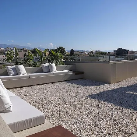 White Pearl - Private Pool -roof Garden - Penthouse Duplex 아파트 *
